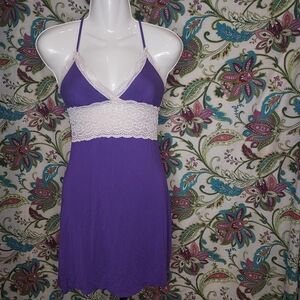 Purple Chemise With White Lace Trim, Size: M.
